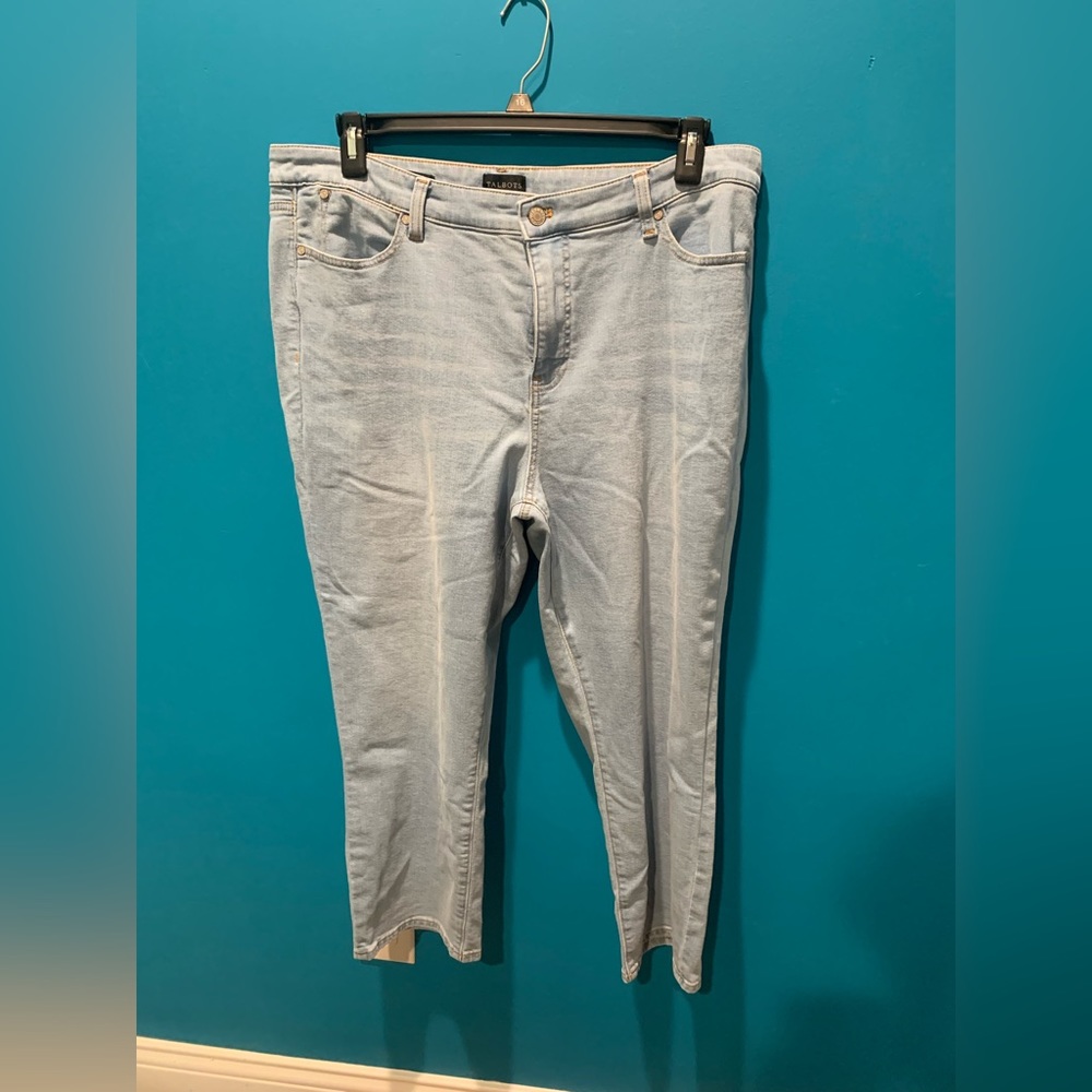 Womens (16) Straight Leg Jeans